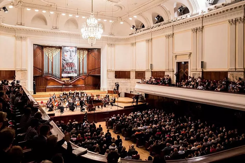 Varsóban ad koncertet Zenekarunk
